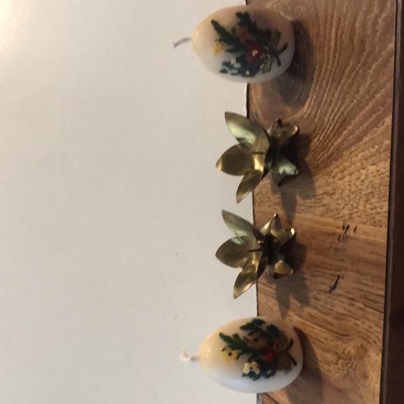 Hand painted egg candles with faux brass stands formed like a flower - Picture 5 of 7